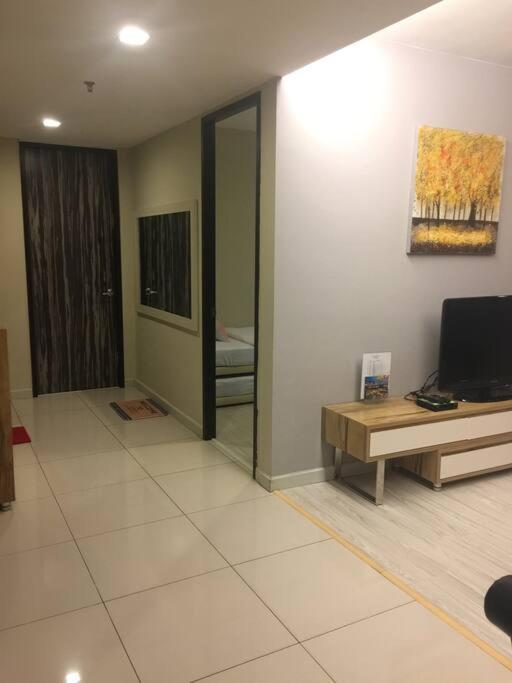Cosy Modern Apartment Kota Kinabalu Exteriör bild