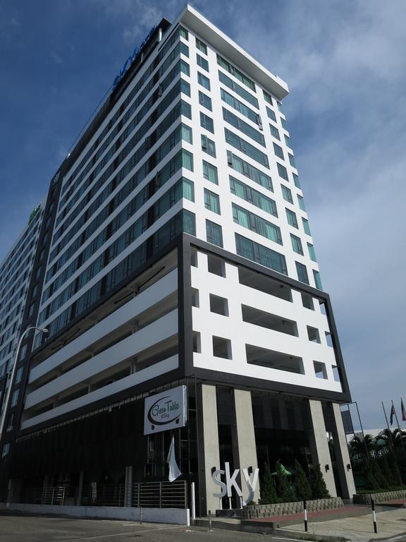 Cosy Modern Apartment Kota Kinabalu Exteriör bild